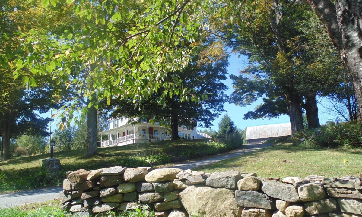 Athol House | 70 Private Acres-SKI! SKI! SKI!