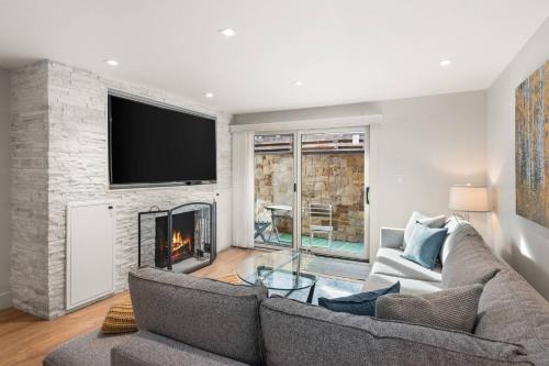 Aspen House | 700 Monarch 104