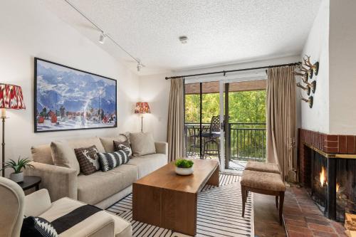 Aspen House | 700 Monarch 301