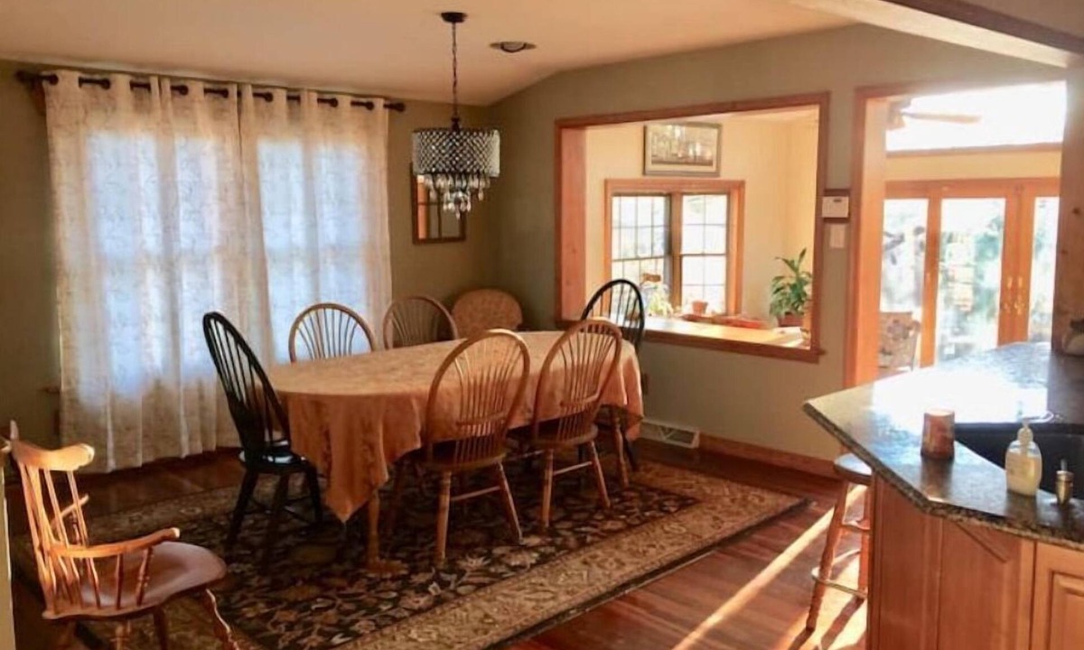 West Deptford House | 702 Mid Atlantic