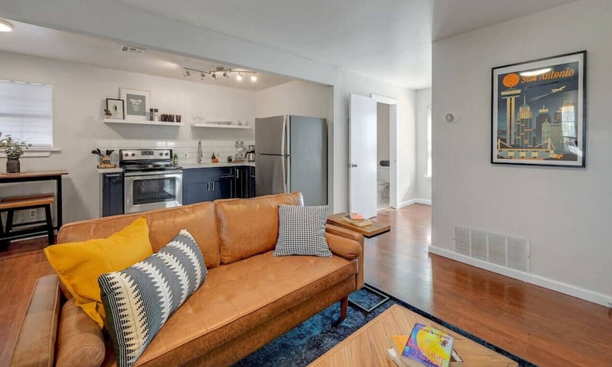 North San Antonio - SAT House | 702B · Cozy Modern Alamo City Retreat