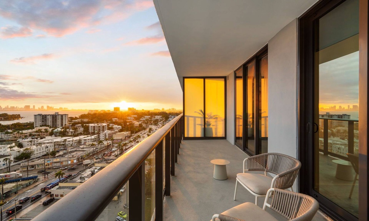 North Beach Condo | 72 Park- Luxury Condo, Private Beach Access