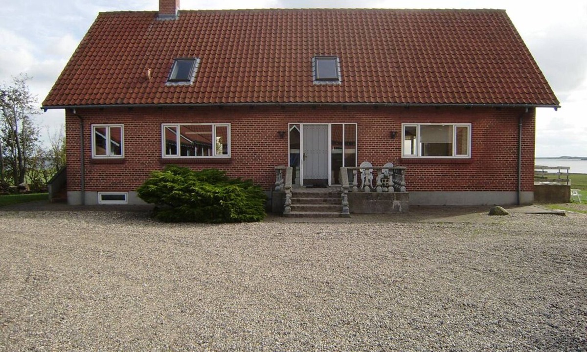 Karby House | 730m2 Luxury pool house with panoramic view over the fjord and path to the beach