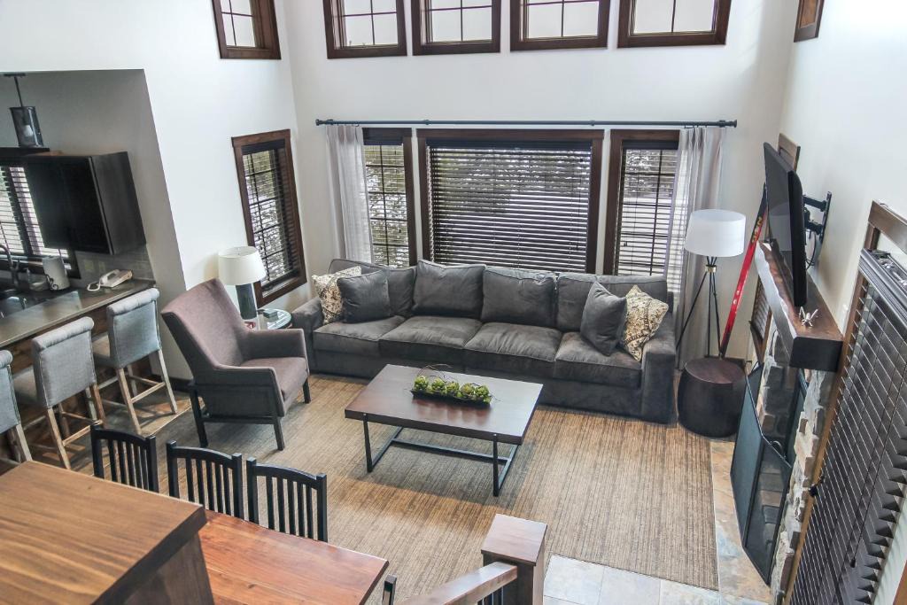 Boyne Falls House | 7325 Creekside Condo