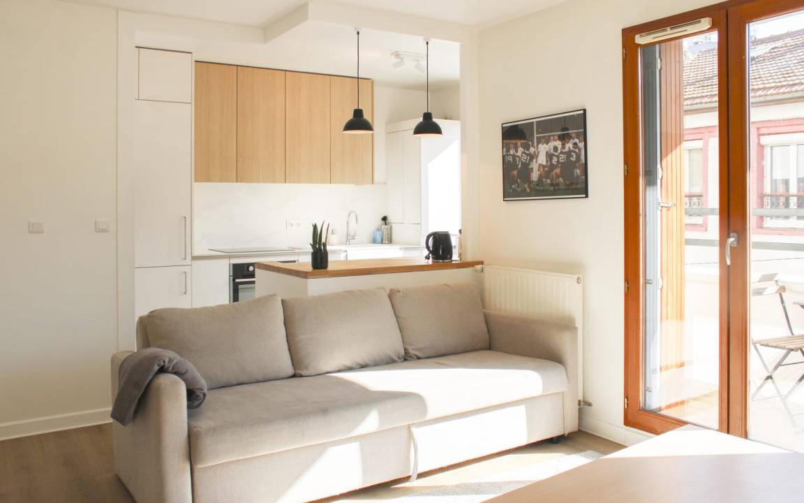 Saint-Denis Apartment | 74 m² Apartment ∙ 6 bedrooms ∙ 8 guests