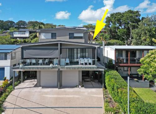 Corlette House | 75A Sandy Point Road