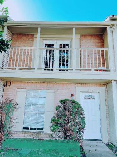 Clodine House | 77072 New remodeled Cute Townhome SW