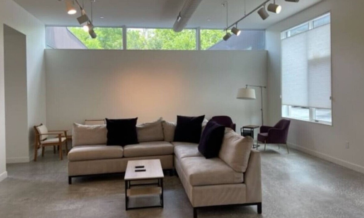 Williamstown Apartment | 78) New Condo Downtown!