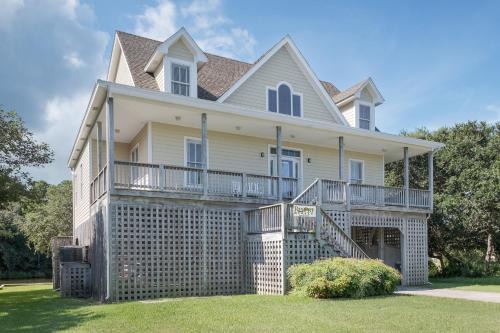 Brigands' Bay House | 7813 - Dock Tails