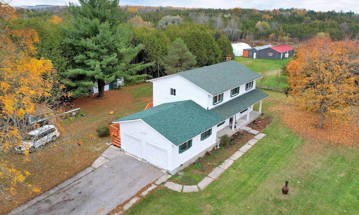 Newcastle Other | 7BR Farmhouse | 50 Acres | Family Gatherings | 100+ Parking