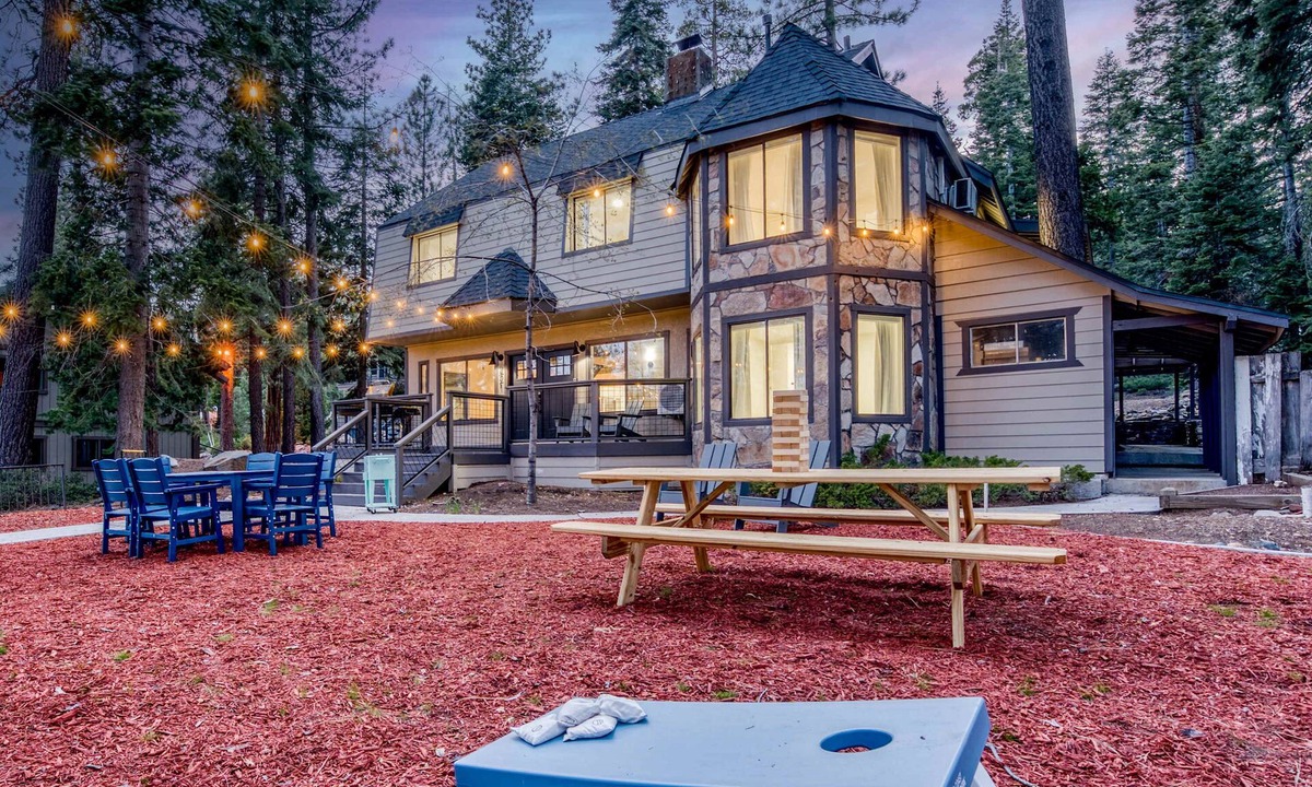 Carnelian Bay House | 7BR Summer Oasis: Bikes, SUPs & Walk to Lake!