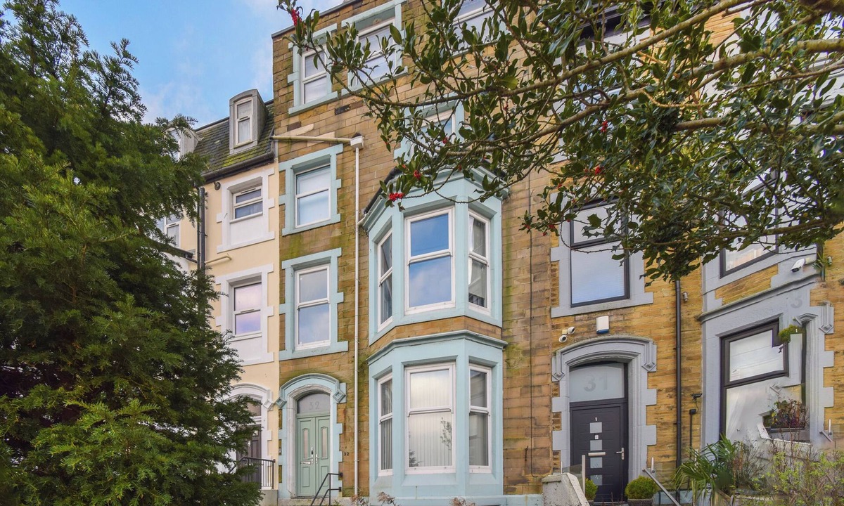 Morecambe Cottage | 8 bedroom accommodation in Morecambe