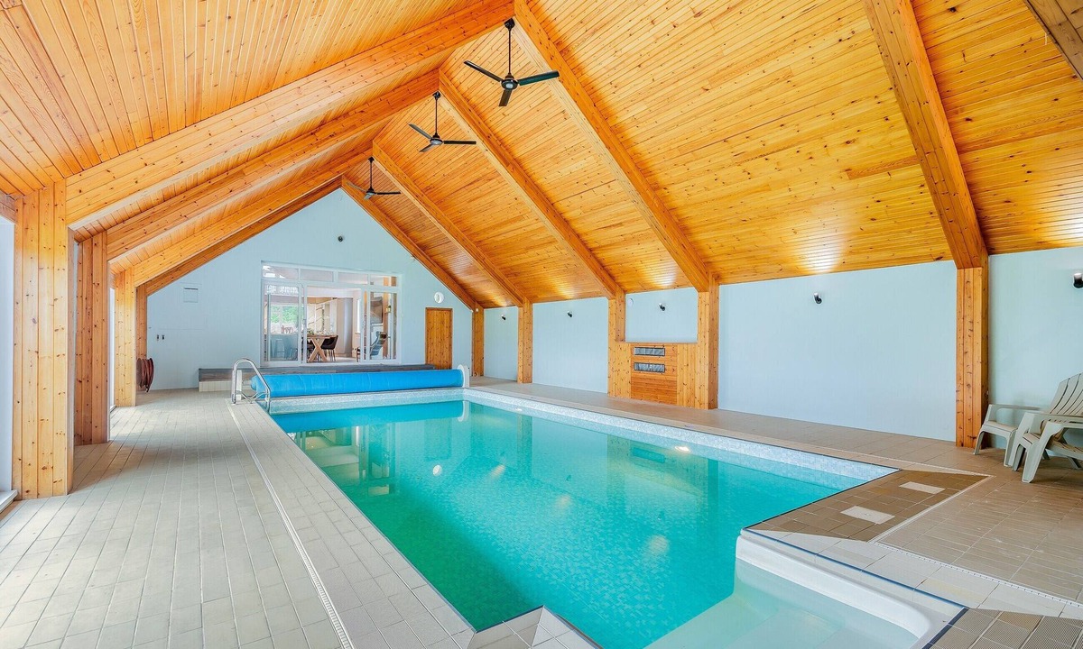 Dunragit Cottage | 8 bedroom accommodation in Dunragit