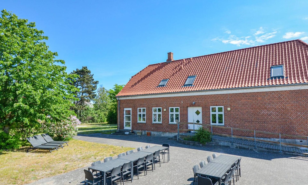 Bønnerup Strand House | 8 bedroom awesome home in Glesborg