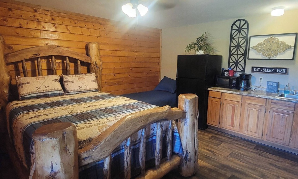 Uncertain Cabin | #8 Caddo Hide Out-Uncertain Lodge and Inn