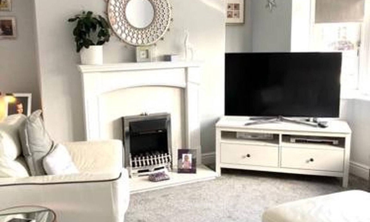 Coventry House | 8 Guest's House.... Wow!