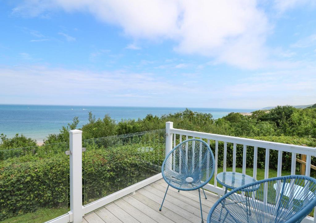 New Quay House | 8 Harbour View