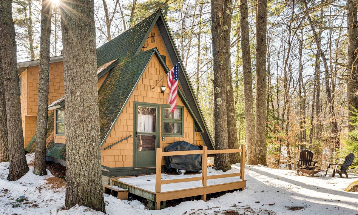 Center Conway House | 8 Mi to Cranmore Mtn Resort: A-Frame w/Fire Pit
