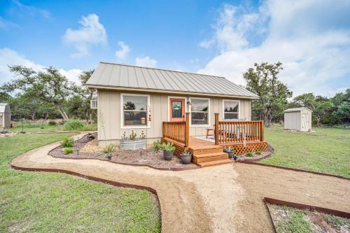 San Marcos House | 8 Mi to Dtwn Wimberley: Cabin Retreat on 5 Acres!