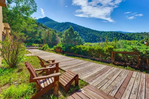 Arroyo Seco House | 8 Mi to Taos Ski Valley! Peaceful Mtn-View Condo