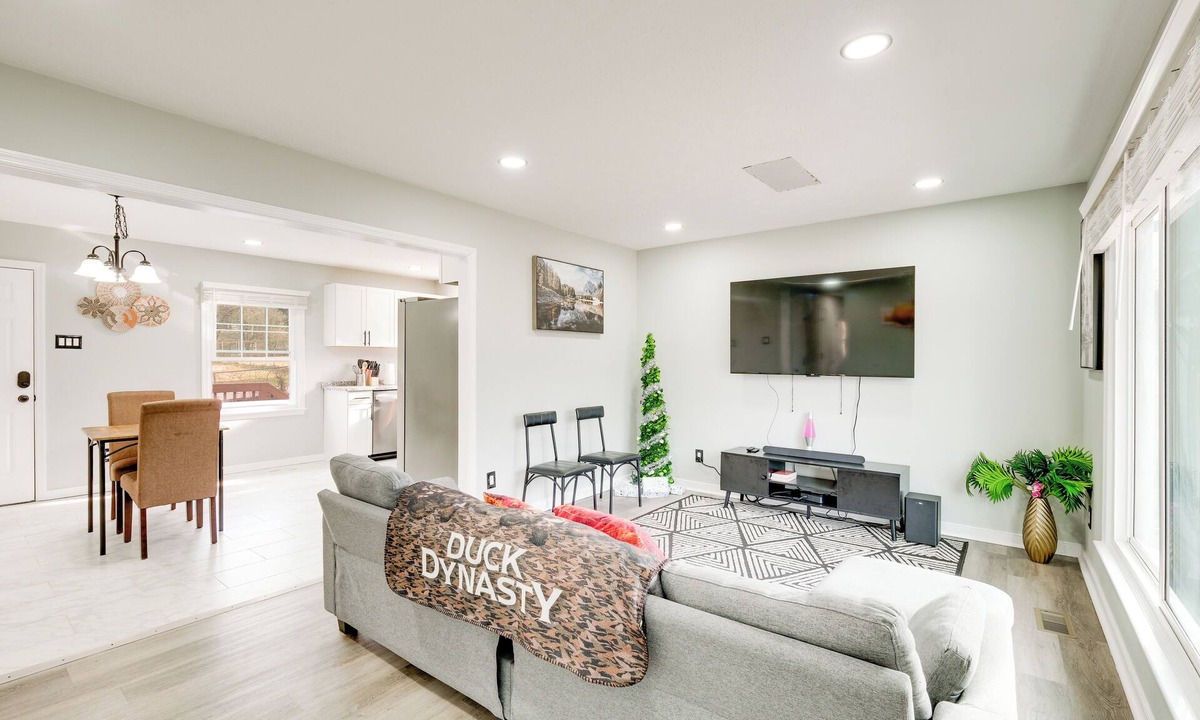 Highland Springs House | 8 Mi to VCU: City Explorer's Base in Richmond