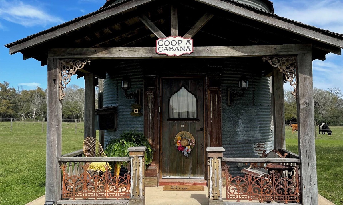 La Grange Cottage | 8 Minutes from Round Top! Your Silo-Bration DestinationnCOOP-A-Cabana Silo #3