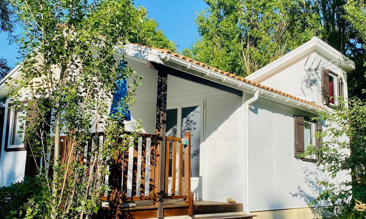 Camon Ski Chalet | 8-Person Chalet with Terrace