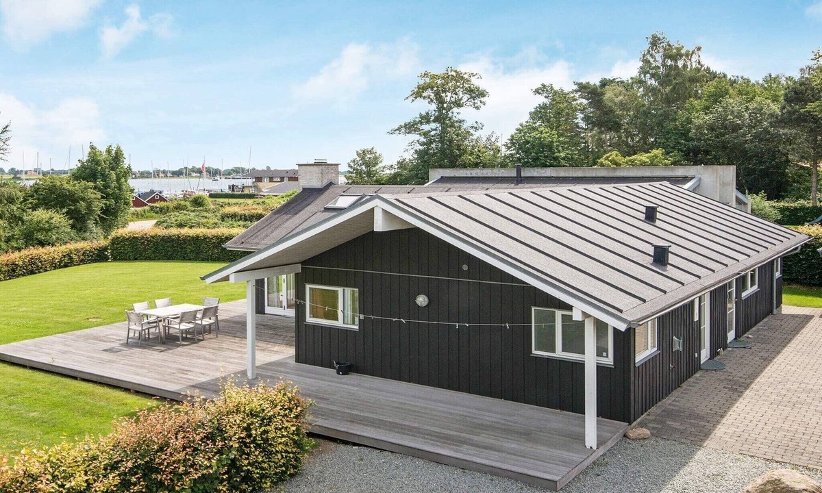Boeslum House | 8 person holiday home in Juelsminde-By Traum