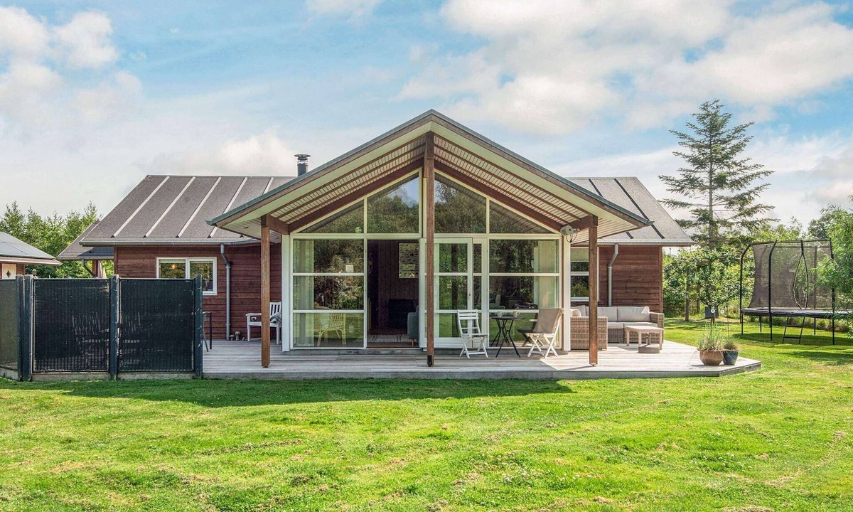 Fjellerup Strand House | 8 person holiday home in Glesborg