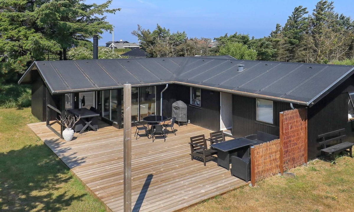 Lonstrup House | 8 person holiday home in Hjørring