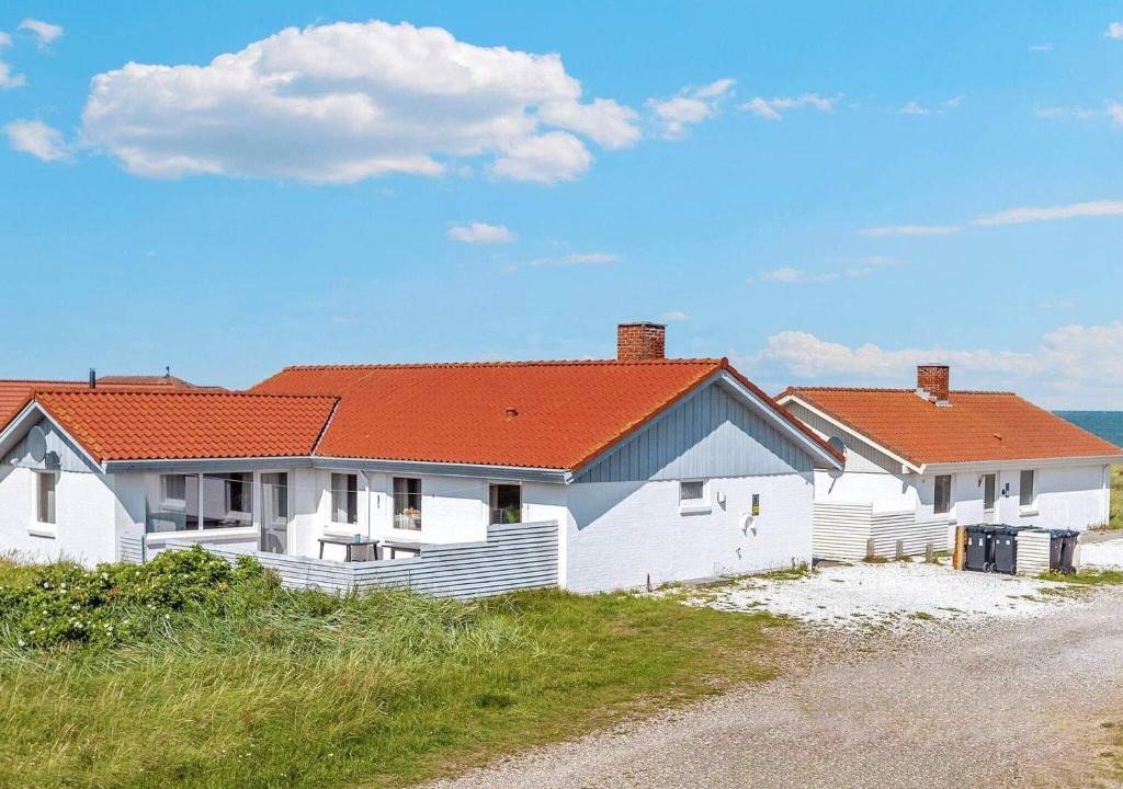 Lild Strand House | 8 person holiday home in Frøstrup-By Traum