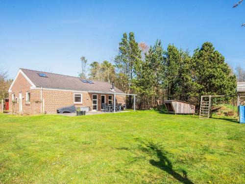 Houstrup House | 8 person holiday home in Nørre Nebel