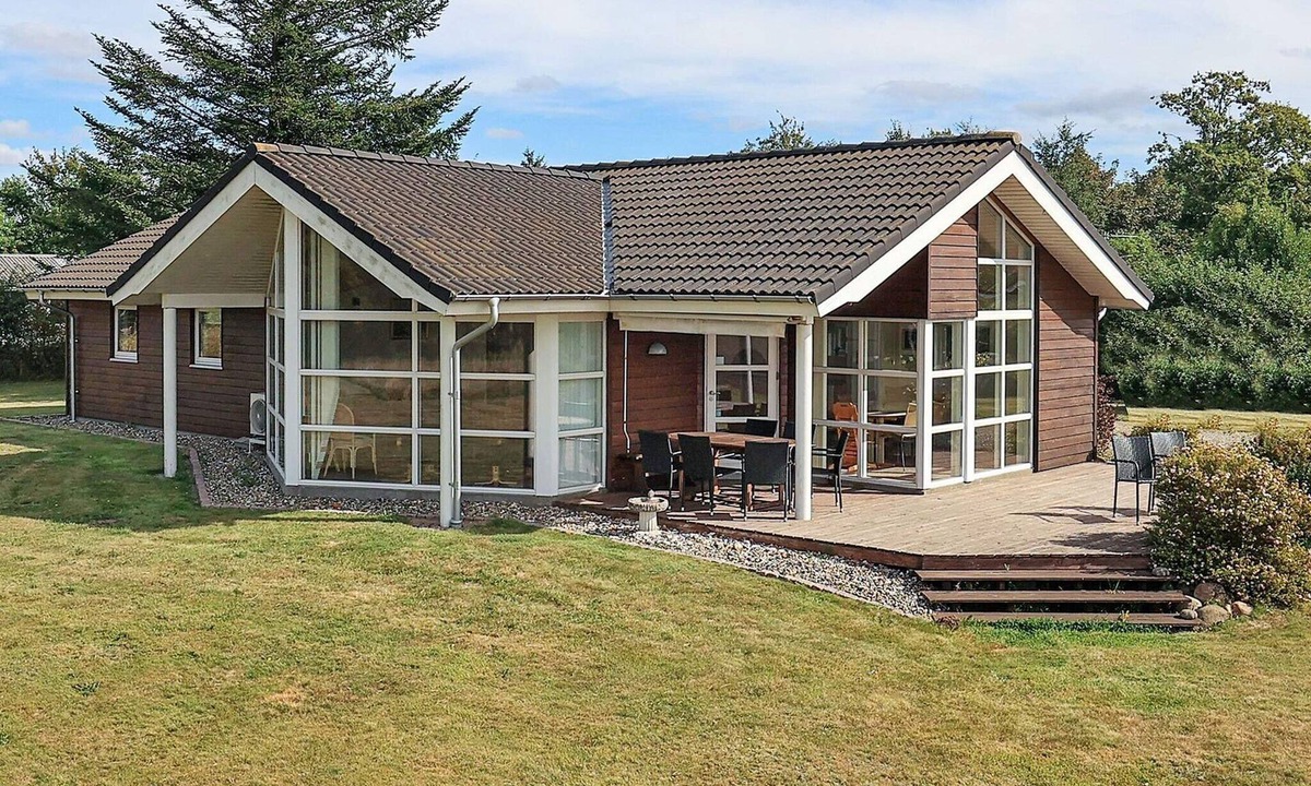 Spøttrup House | 8 person holiday home in Spøttrup