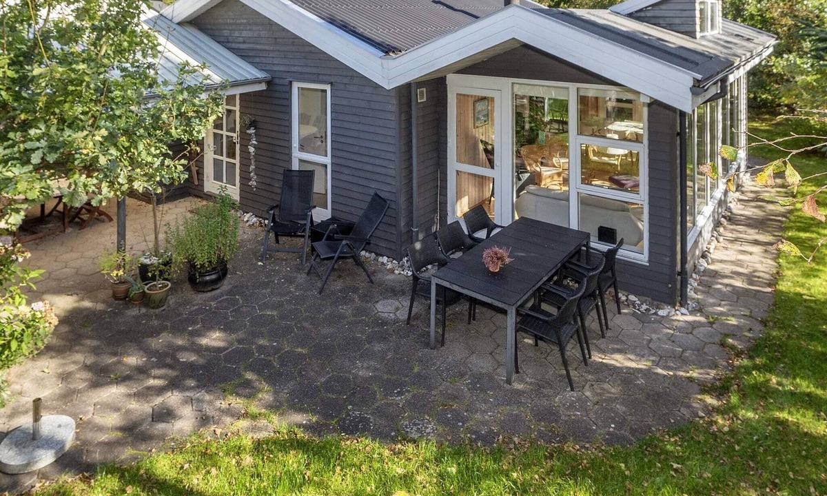 Thyholm House | 8 person holiday home in Thyholm