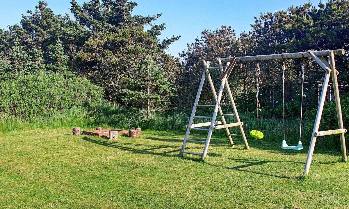 Agger House | 8 person holiday home in Vestervig