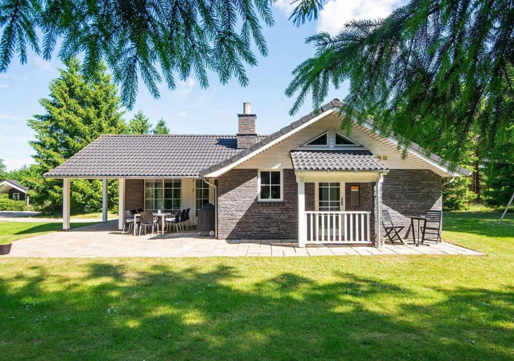 Arrild Ferieby House | 8 person holiday home in Toftlund