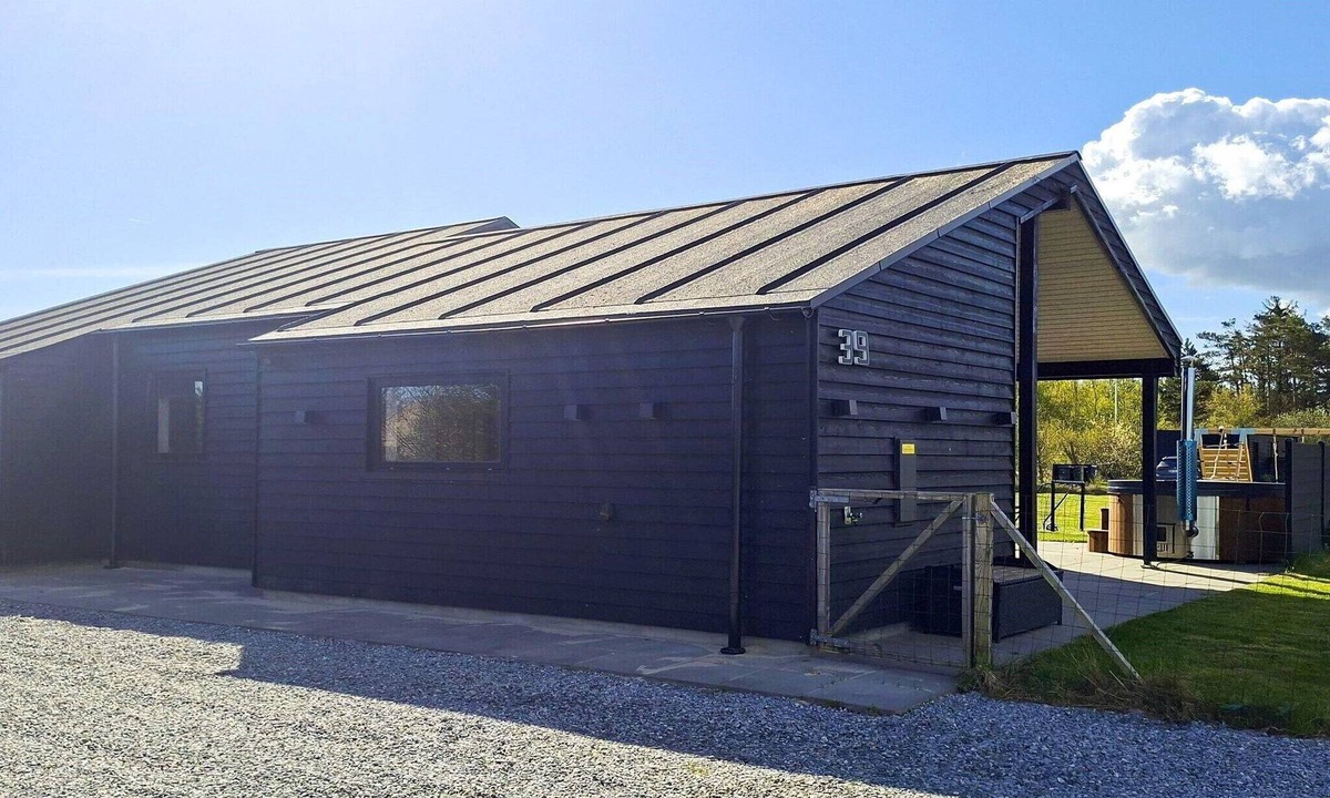 Aalbaek House | 8 person holiday home in Ålbæk