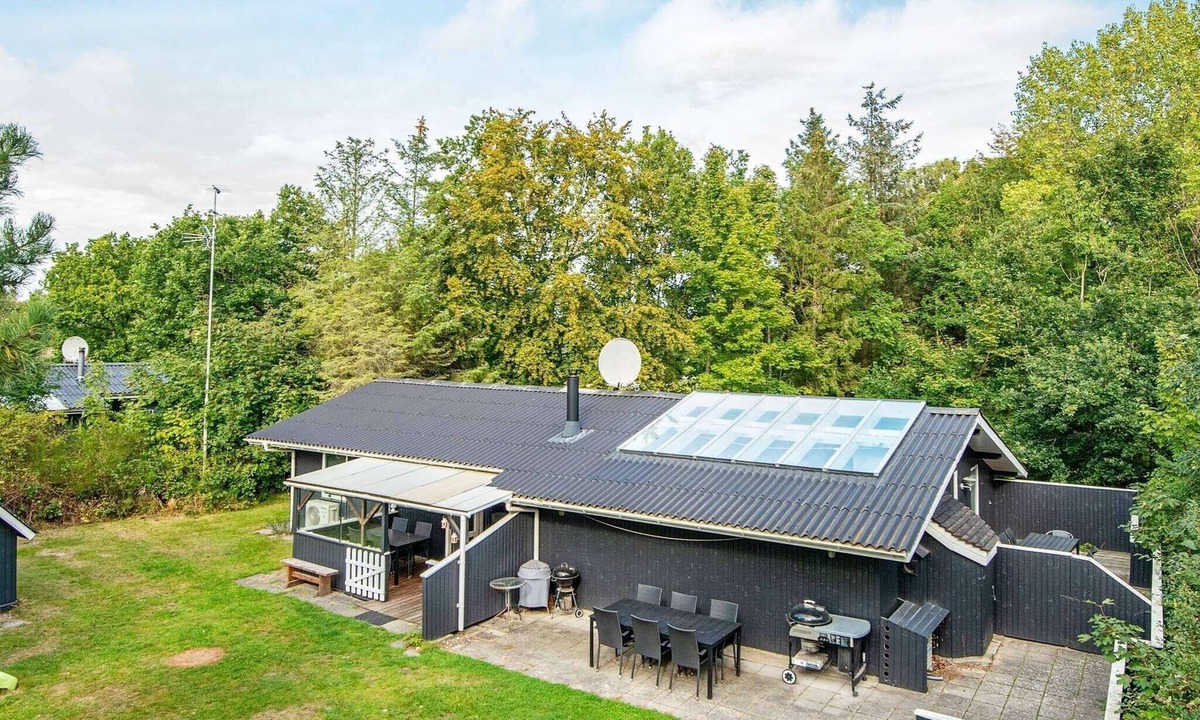Ørsted House | 8 person holiday home in Ørsted