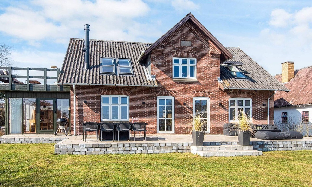 Bjert House | 8 person holiday home in Bjert-By Traum