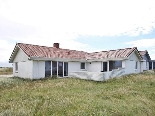 Lild Strand House | 8 person holiday home in Frøstrup