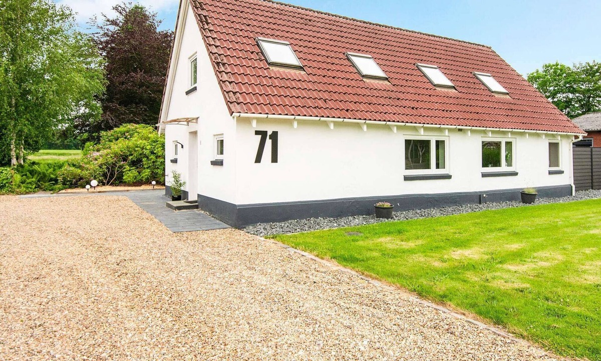 Henne House | 8 person holiday home in Henne