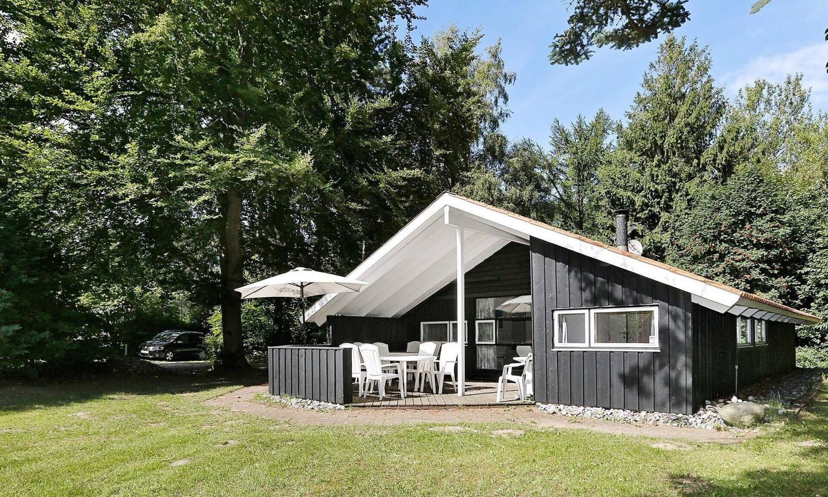 Melby House | 8 person holiday home in Melby