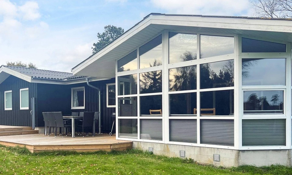 Nordost House | 8 person holiday home in Sæby