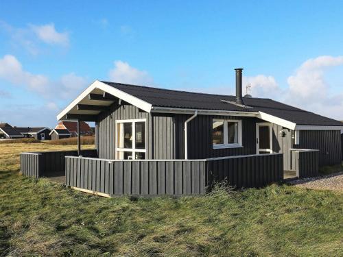 Vrist Strand House | 8 person holiday home in Harboøre