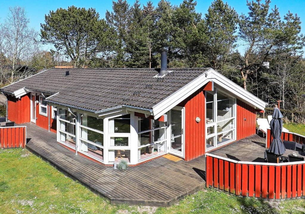 Hou House | 8 person holiday home in Hals