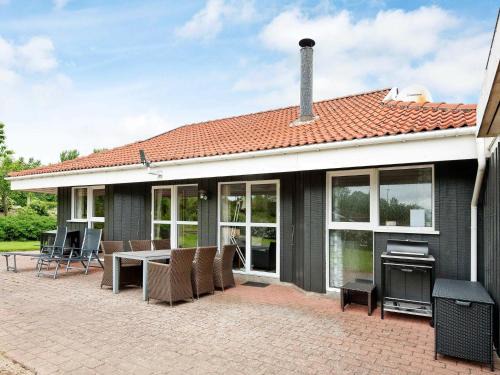 Hejlsminde Strand House | 8 person holiday home in Hejls
