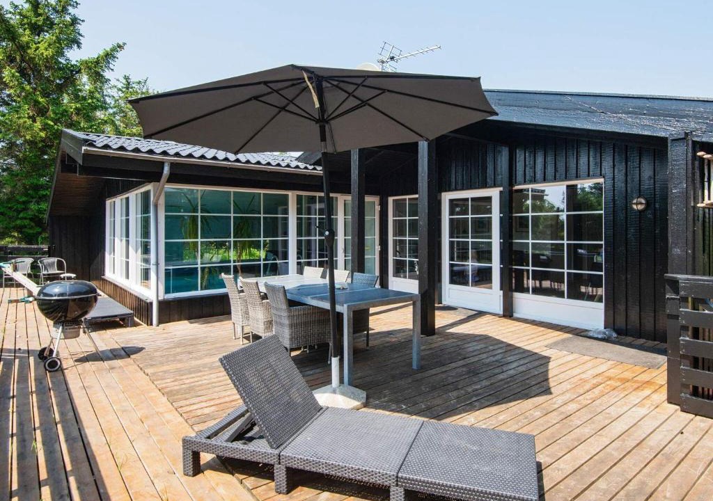 Klegod Strand House | 8 person holiday home in Ringk bing