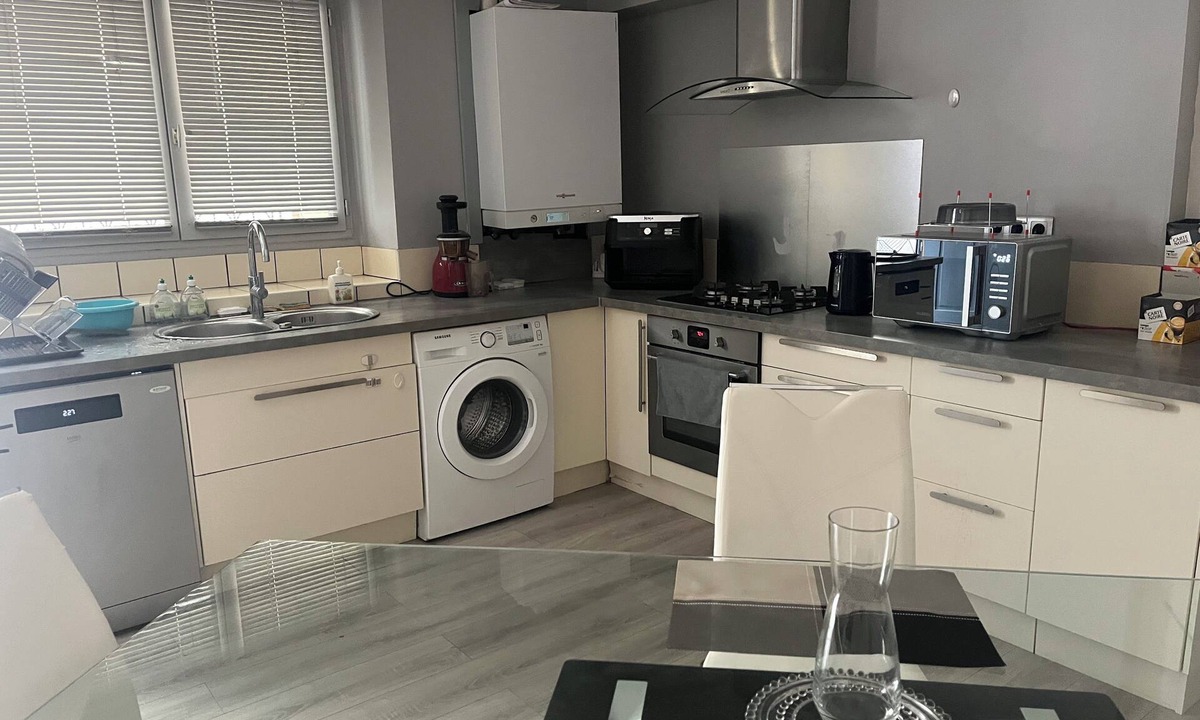 Lansargues House | 80 m2 2-bedroom village house with patio