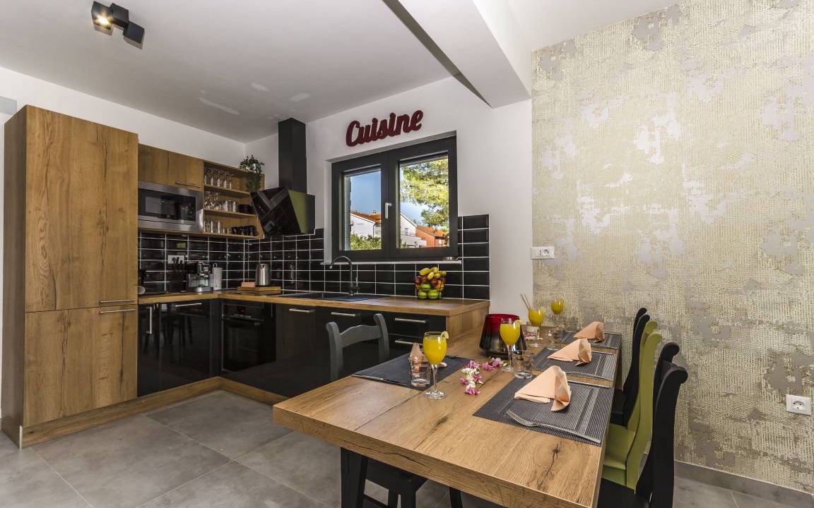 Srima Apartment | 80 m² Apartment ∙ 2 bedrooms ∙ 6 guests