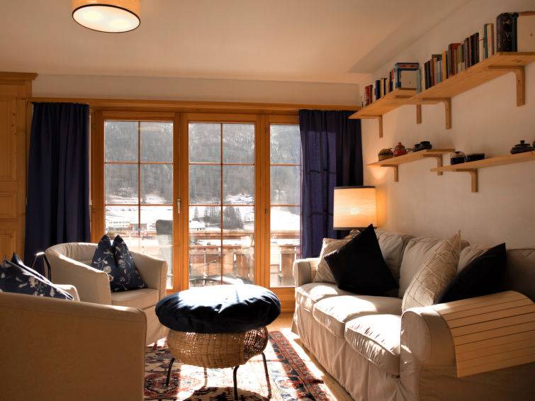 Zuoz Apartment | 80 m² Apartment ∙ 2 bedrooms ∙ 4 guests